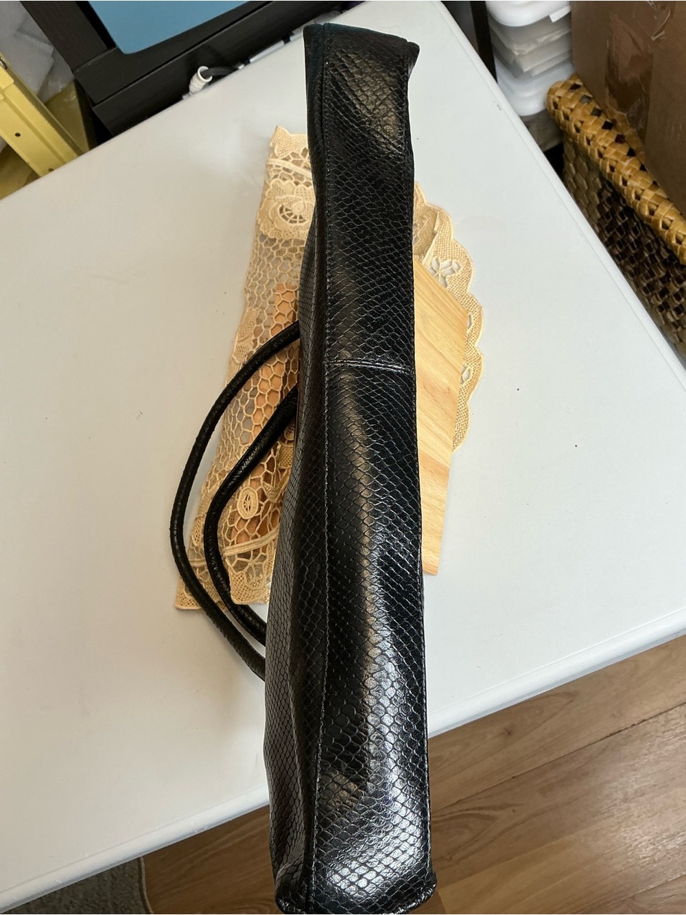 2404 -BANANA REPUBLIC Black Snakeskin Embossed Leather Framed Satchel Bag - Vint - Picture 9 of 16